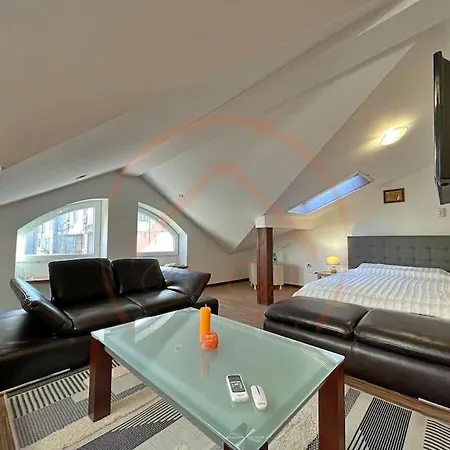 Elite Central 2br Maisonette Spacious And Stylish Apartment *