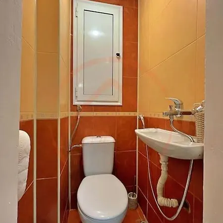 Elite Central 2br Maisonette Spacious And Stylish Apartment