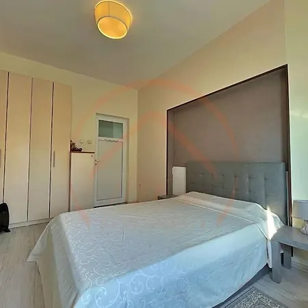 Elite Central 2br Maisonette Spacious And Stylish *