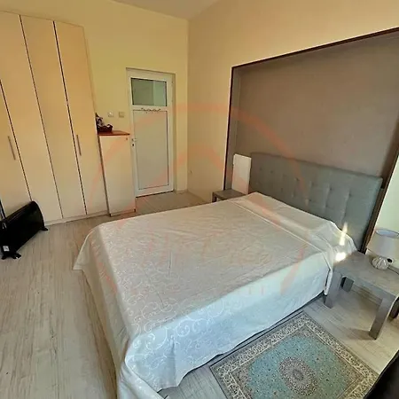 Apartment Elite Central 2br Maisonette Spacious And Stylish Warna